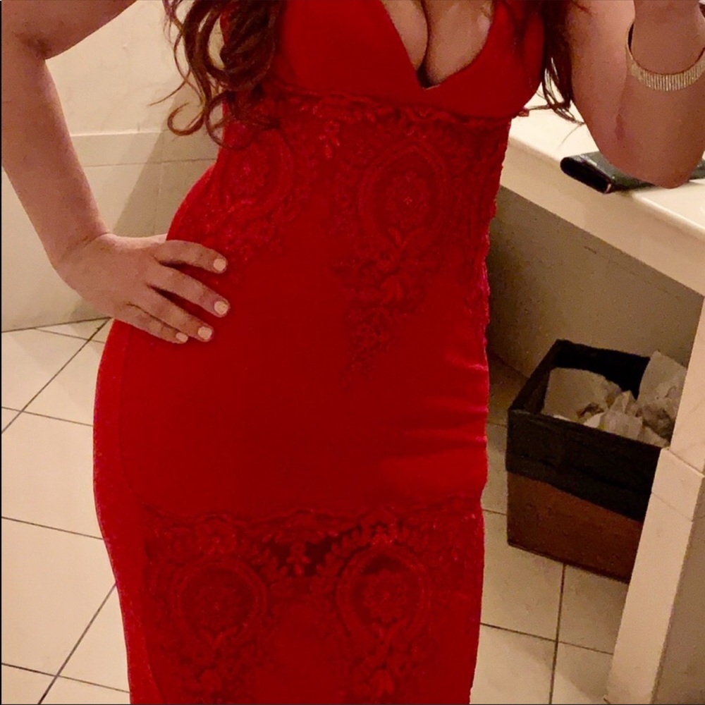 Beautiful RED date night dress